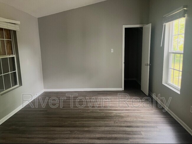 Building Photo - 1423 Abernathy Rd