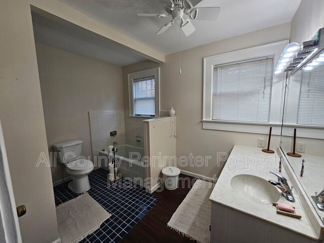 Building Photo - 245 Lindbergh Drive NE