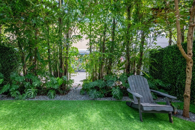 Building Photo - 6864 SW 80th St