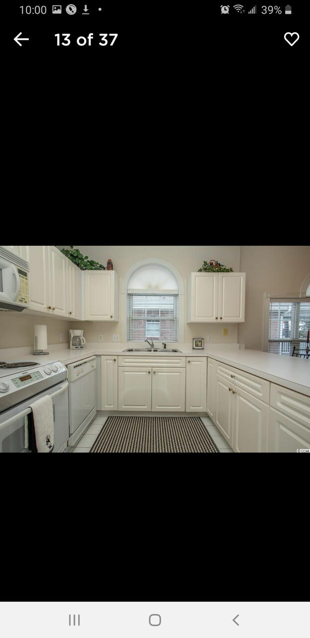 Kitchen - 4191 Hibiscus Dr