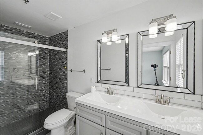 Building Photo - 6424 Royal Celadon Way