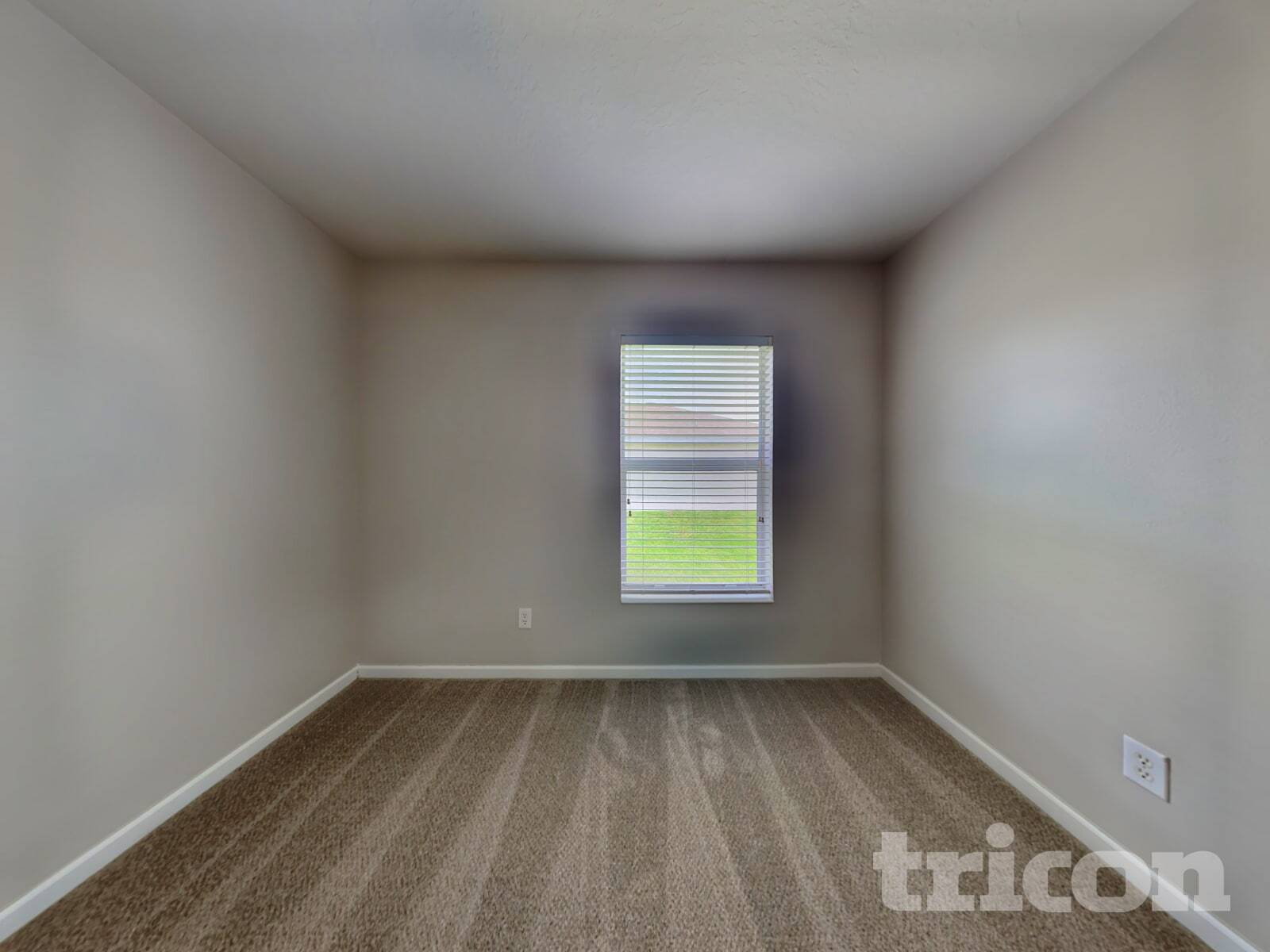 Building Photo - 5010 98th Ave E