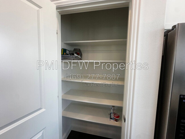 Building Photo - 4552 Meadow Sage St