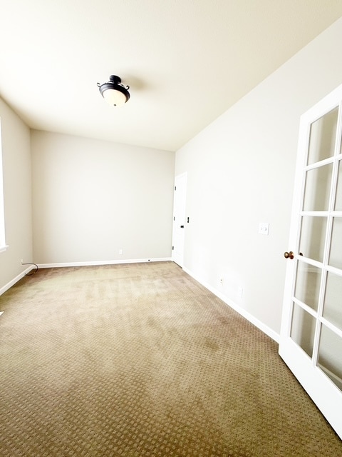 Building Photo - 32 NE Sunset St