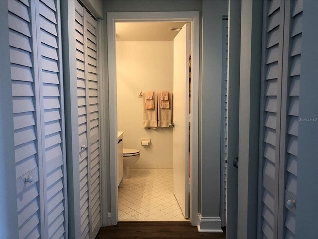 Building Photo - 8000 Sailboat Key Blvd S