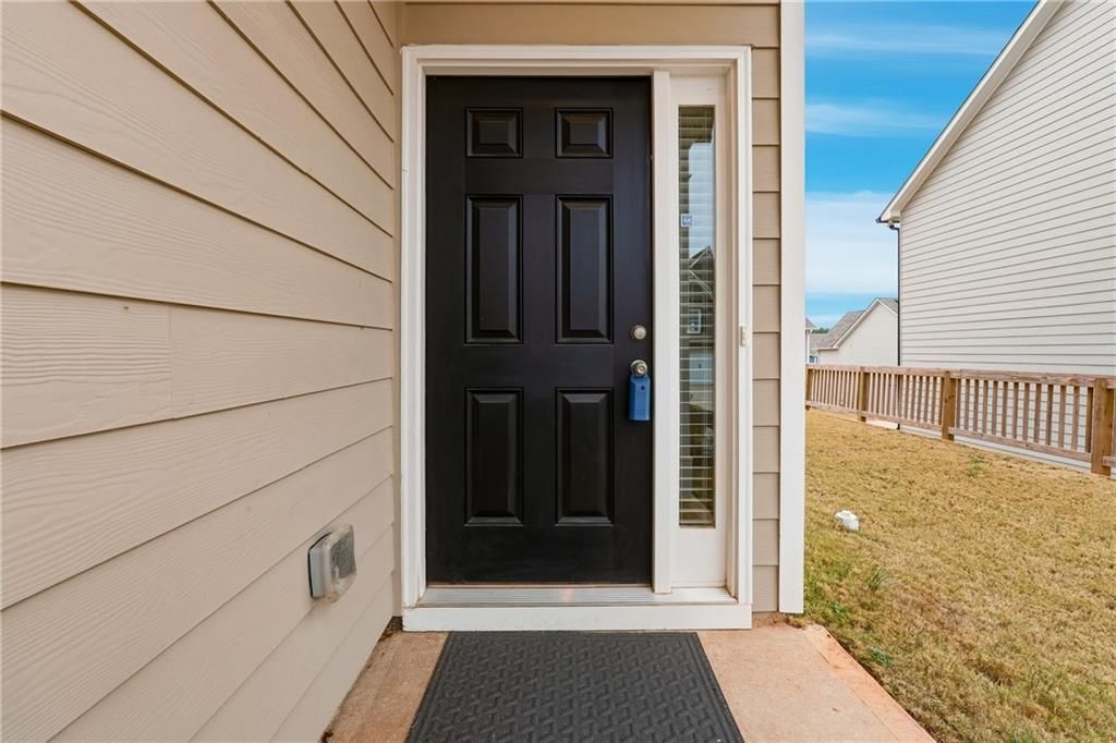 Building Photo - 334 Melody Ln