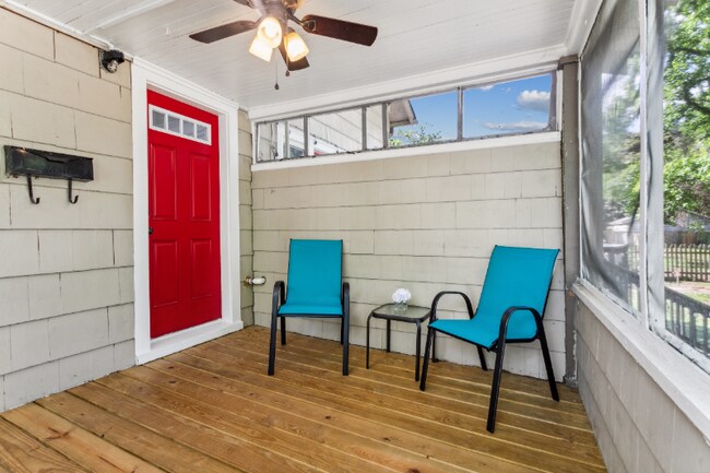 Building Photo - 3426 Kenmore Dr