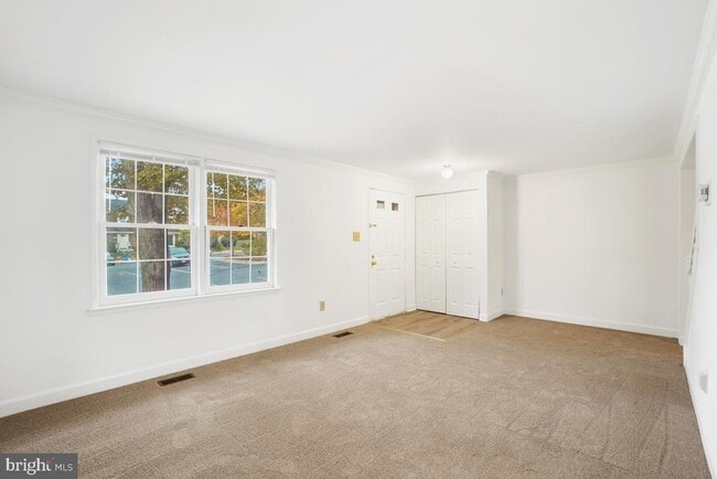 Building Photo - 13221 Black Walnut Ct