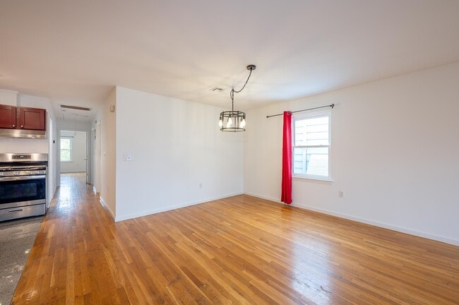 Building Photo - 108 Claremont Ave