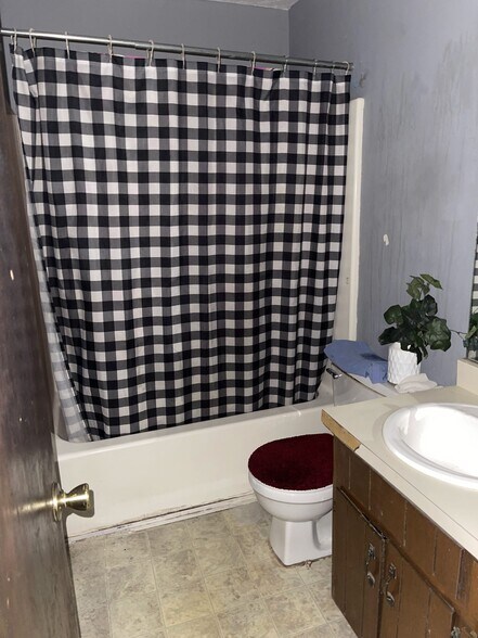 Building Photo - 2835 Botany Pl