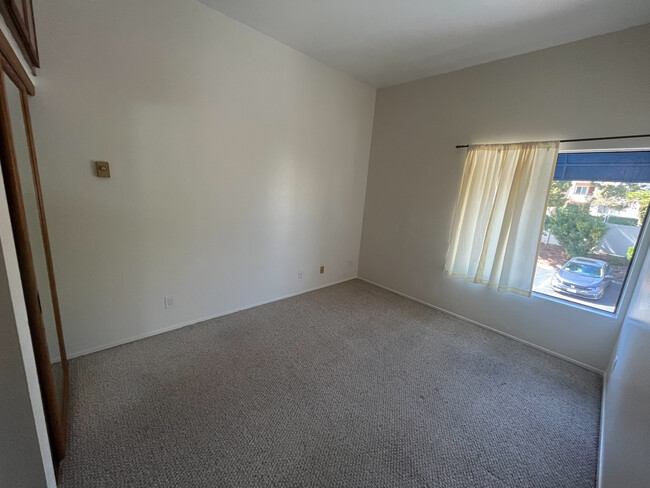 Bedroom - 1 - 8324 Regents Rd