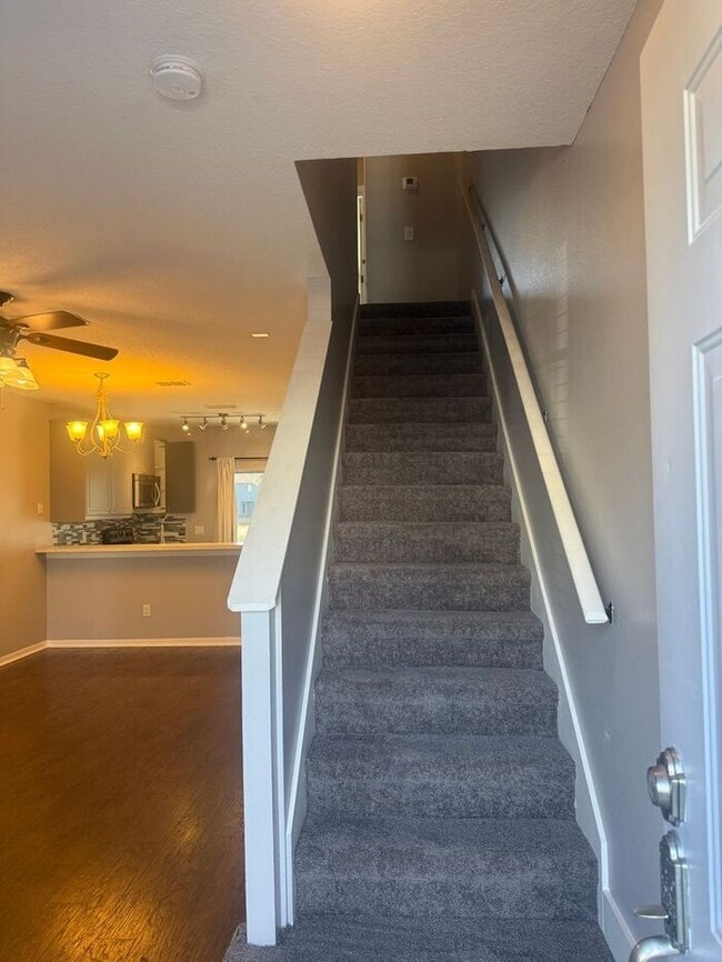 Building Photo - Dream Townhome is Beautiful Sanford Florida