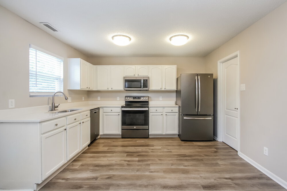 Building Photo - 9210 Centenary Ln