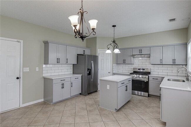 Building Photo - 305 Leatherman Ct