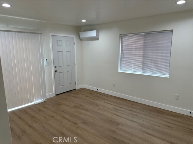 Building Photo - 2161 Myrtle Ave