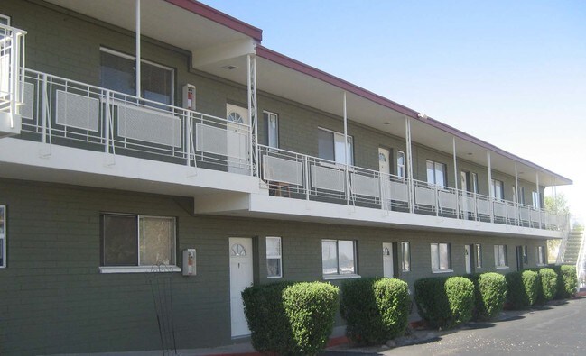 Primary Photo - Casa Verde Apartments
