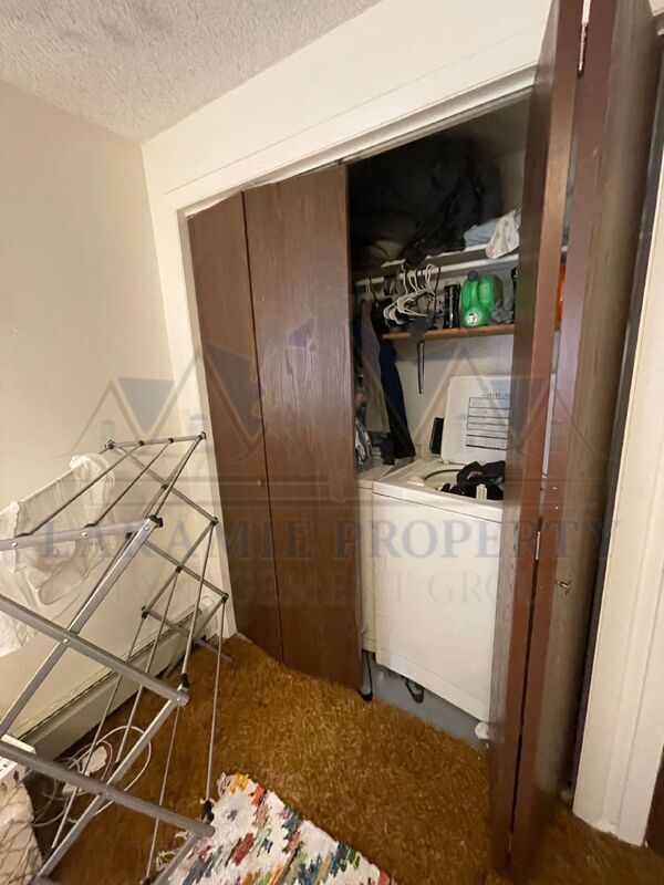 Building Photo - 710 Downey St