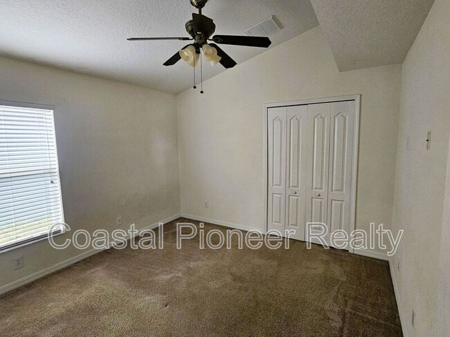 Building Photo - 3220 Clover Blossom Cir