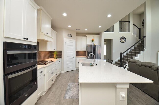 Building Photo - 28615 Halle Ray Dr
