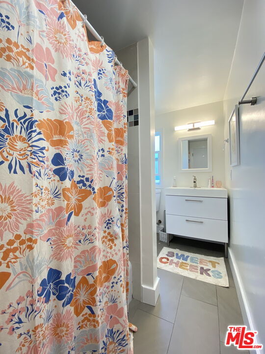 Building Photo - 4760 La Villa Marina