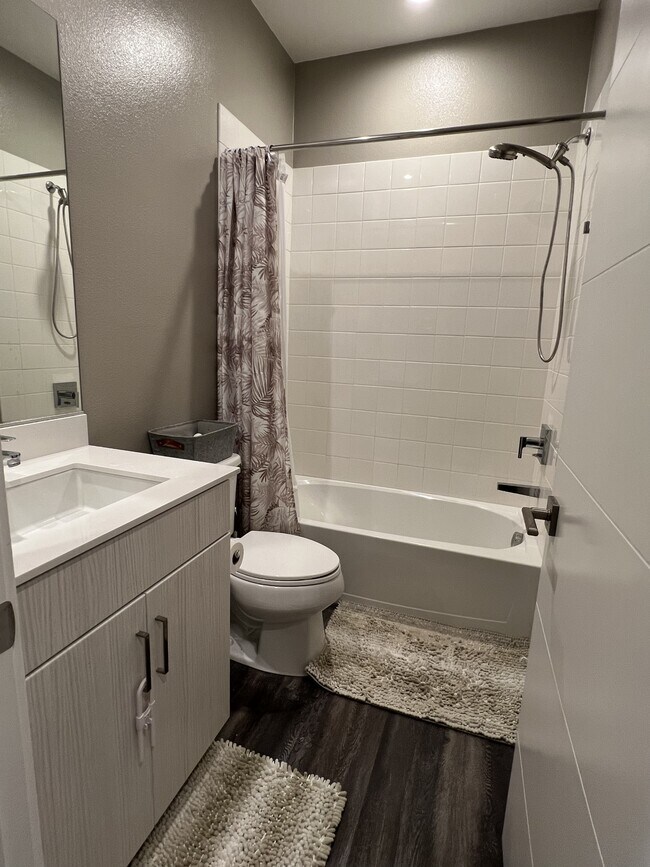 Building Photo - 81 Sea Crest Dr