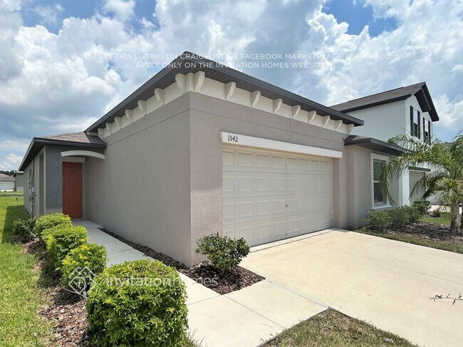 Building Photo - 1542 Flower Dust Dr
