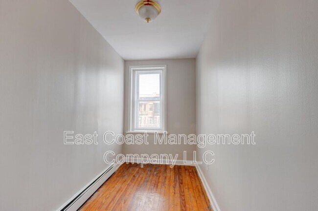 Building Photo - 2348 Eutaw Pl