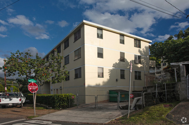 Building Photo - Makiki Tradewinds