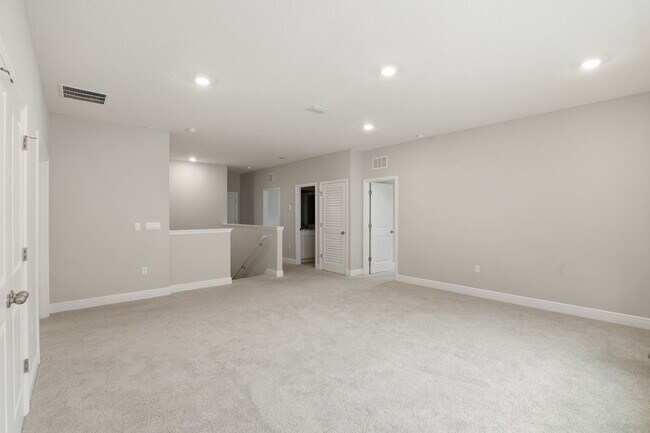 Building Photo - Finley Woods 4 bedroom 3 bath.