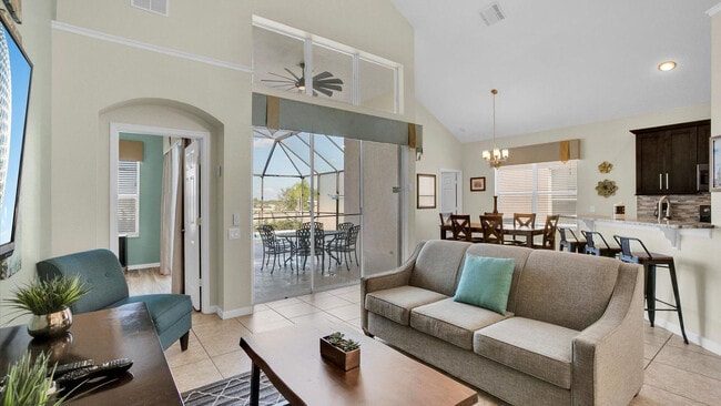 Building Photo - 8176 Fan Palm Way