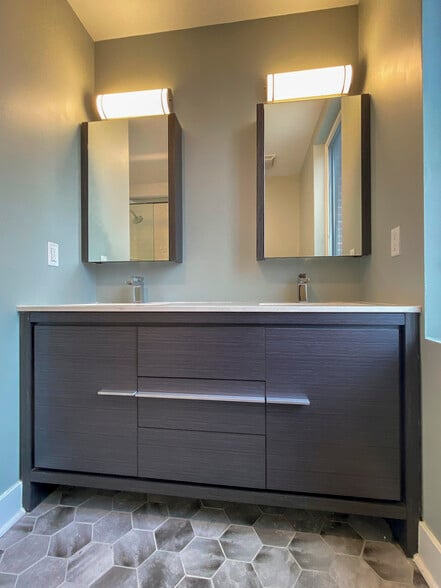 Building Photo - 200 South St