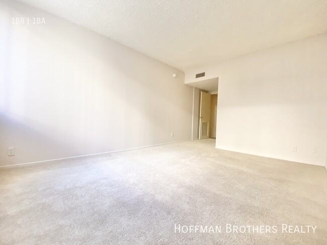 Building Photo - 507 La Fayette Park Pl
