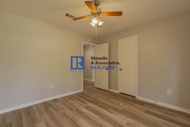 Building Photo - Charming 4-Bed, 2.5-Bath Home in the Heart...
