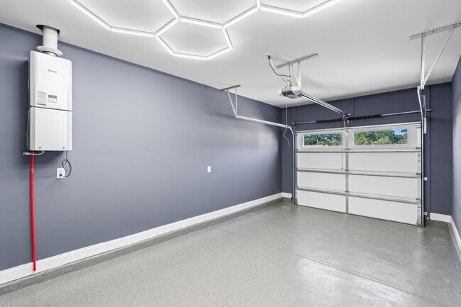 Building Photo - 113 ARBOR RIDGE CIR