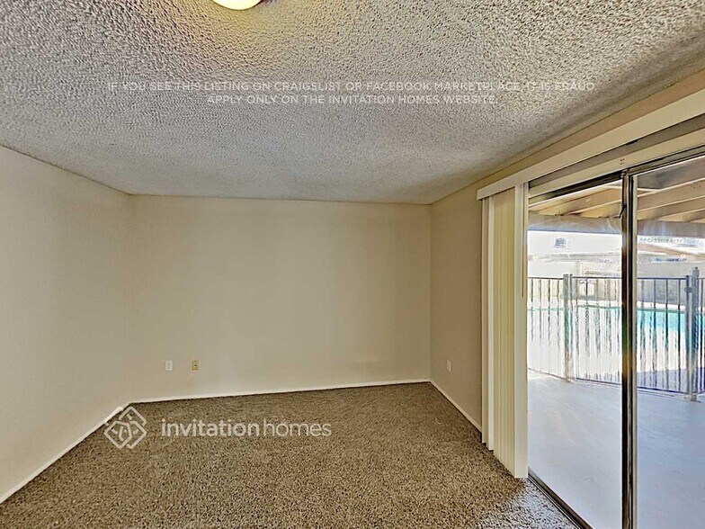 Building Photo - 6038 W Vernon Ave