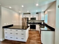 Building Photo - 1469 5th St