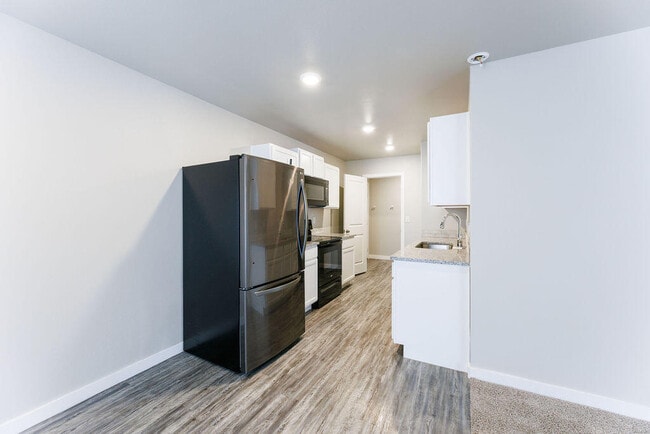 Building Photo - 7535 32nd St