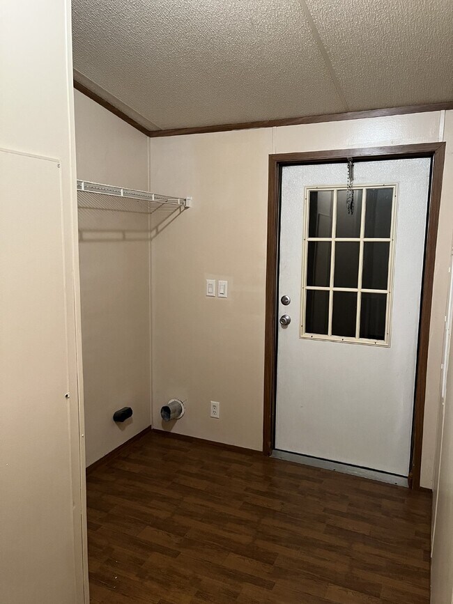 Building Photo - 336 Jefferson Pike