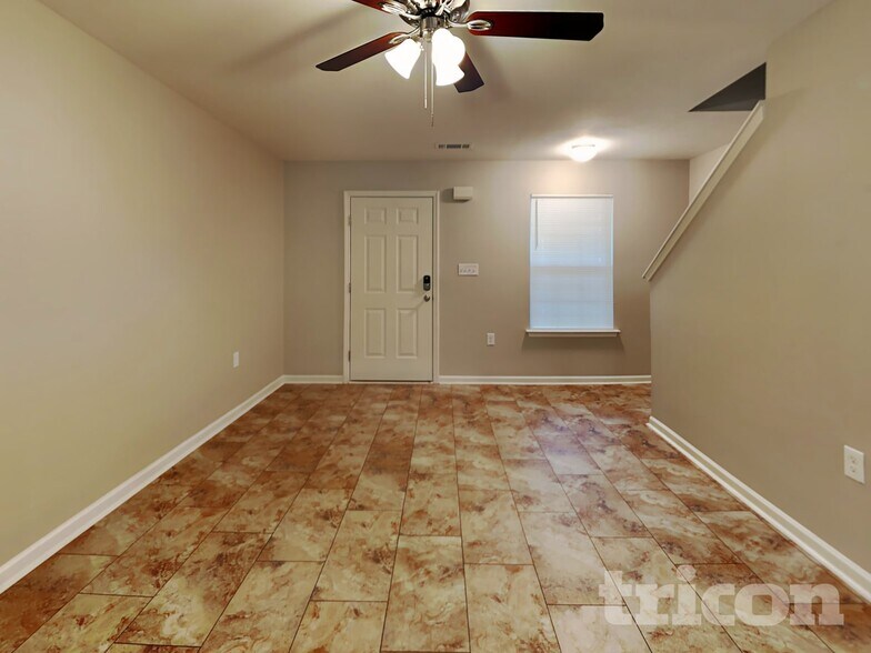 Building Photo - 3708 Alexander Forest Dr