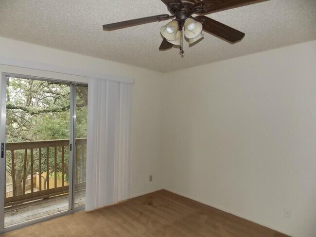 Building Photo - 3308 Dunliegh Dr