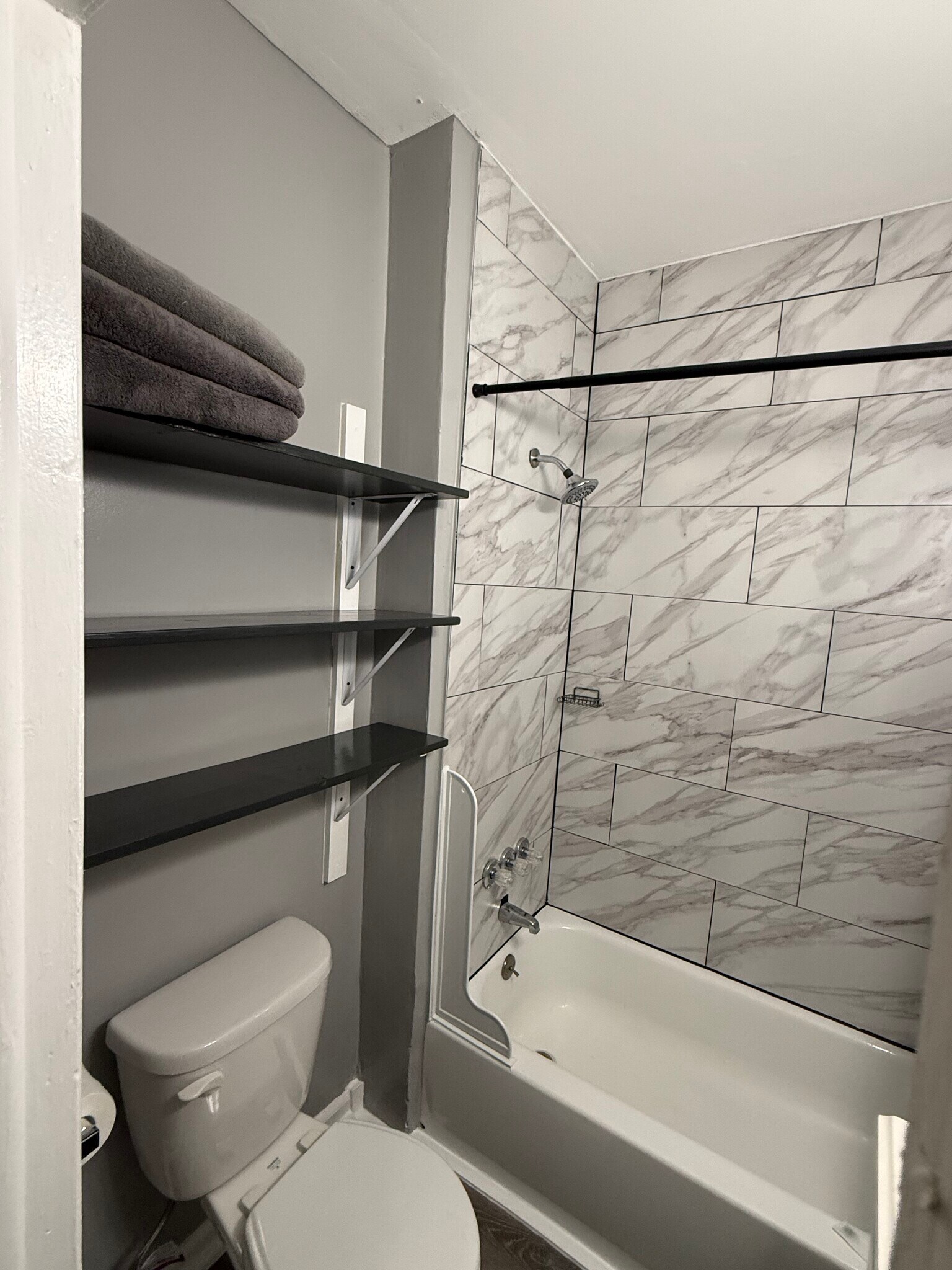 Building Photo - 1737 N Caroline St