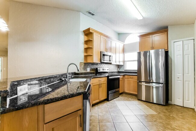 Building Photo - 7757 Fox Knoll Pl