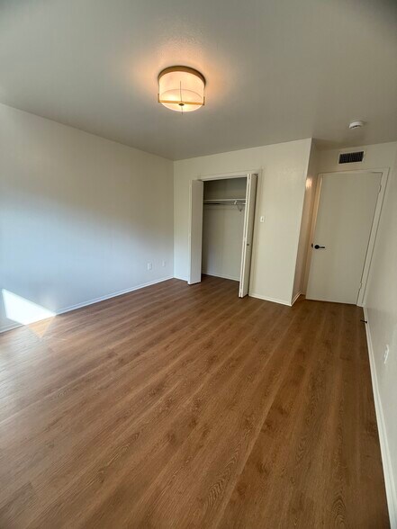 Building Photo - 1201 N Austin St