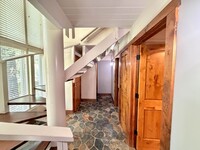 Building Photo - 702 College Dr