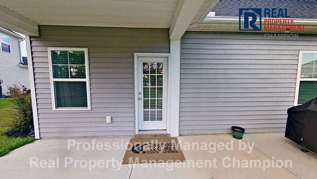 Building Photo - Former Model Home in Popular Grayson Park