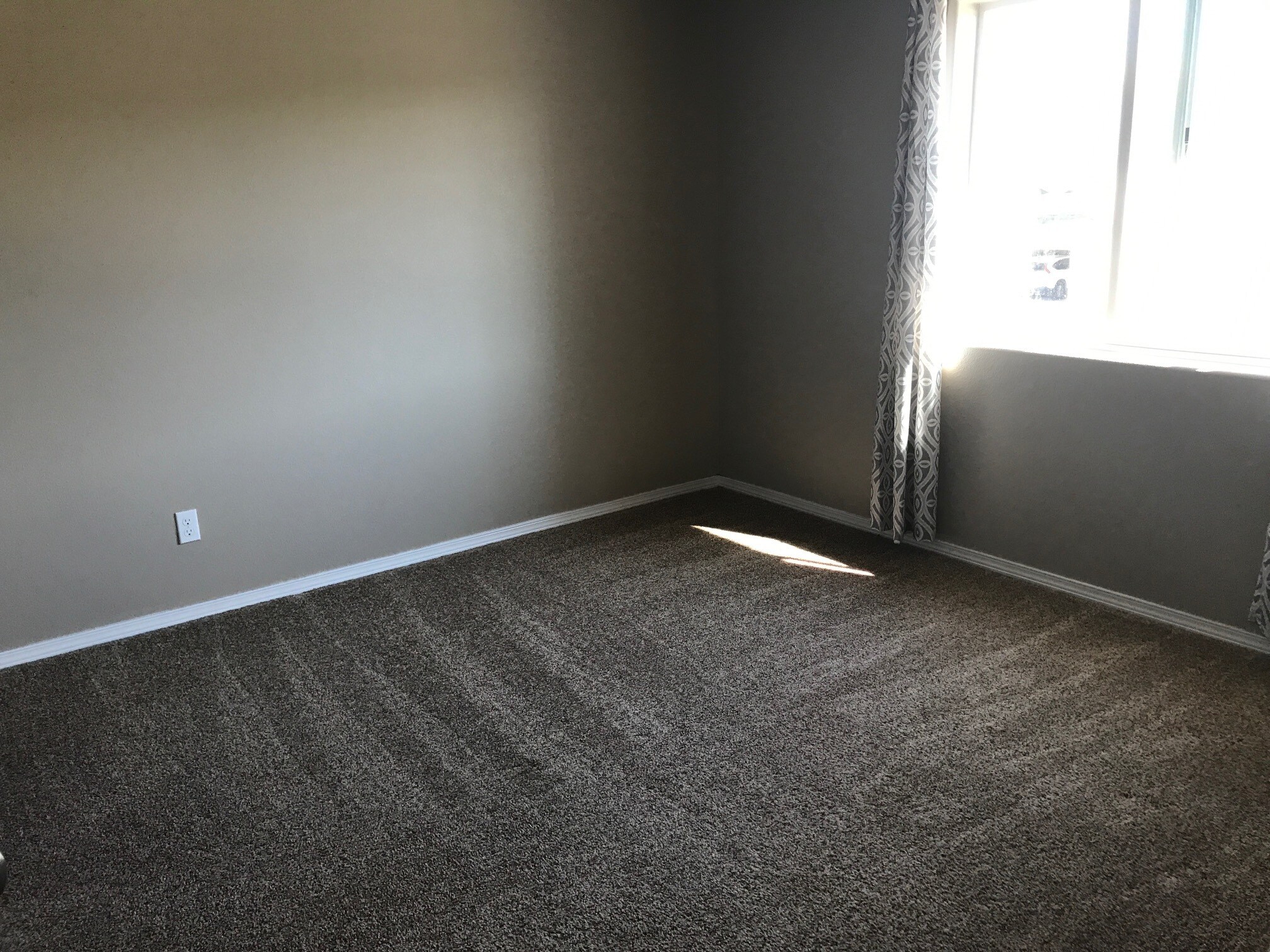 Building Photo - 1740 SW Panorama Dr