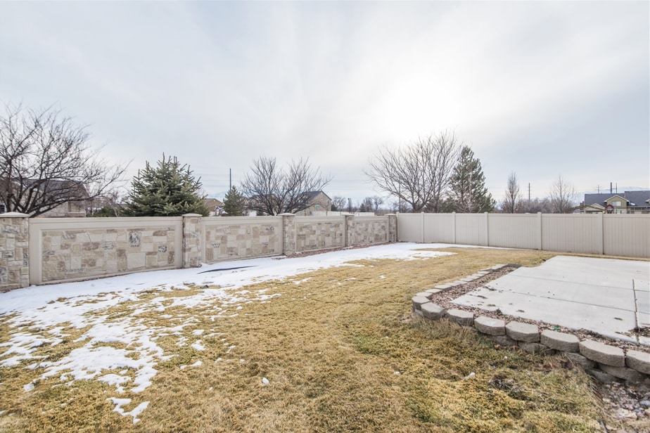 Building Photo - 646 E 1590 S