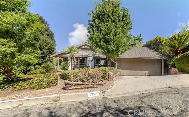Building Photo - 3853 Eureka Dr