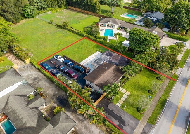 Building Photo - 217 E Acre Dr