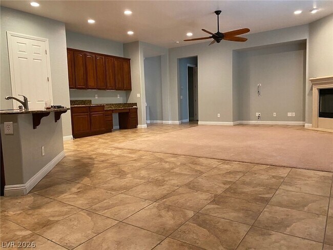 Building Photo - 8225 Broad Peak Dr